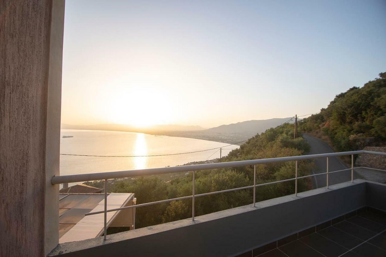 Messinian Sunset Villa Kalamata Esterno foto